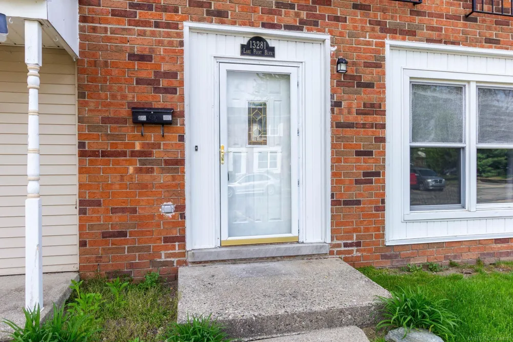13281 Lake Point Boulevard Van Buren Charter Township, MI 48111