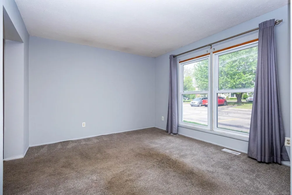 13281 Lake Point Boulevard Van Buren Charter Township, MI 48111