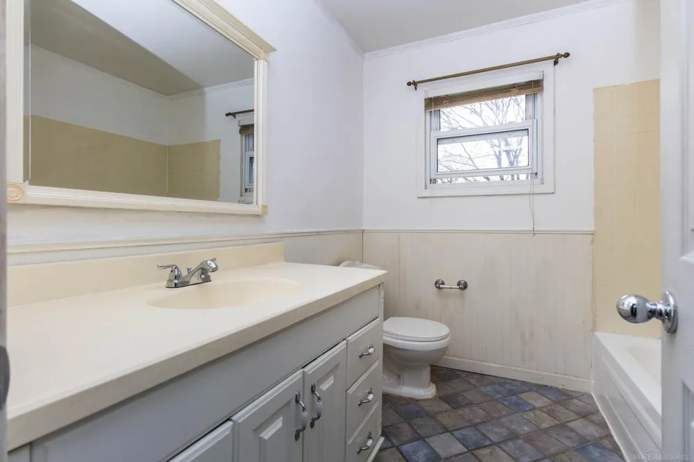 13281 Lake Point Boulevard Van Buren Charter Township, MI 48111