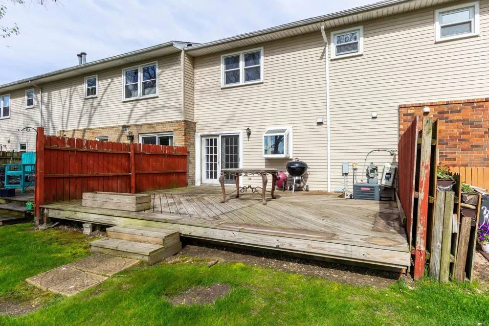 13281 Lake Point Boulevard Van Buren Charter Township, MI 48111