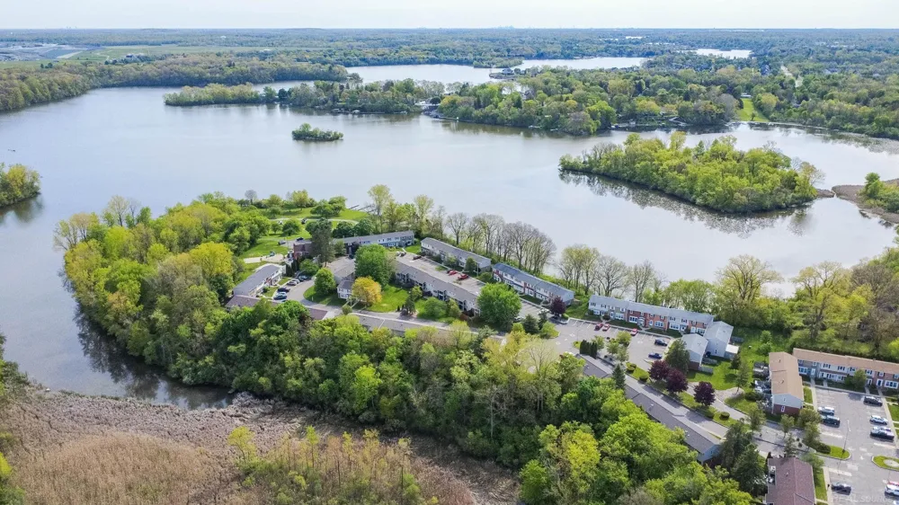 13281 Lake Point Boulevard Van Buren Charter Township, MI 48111