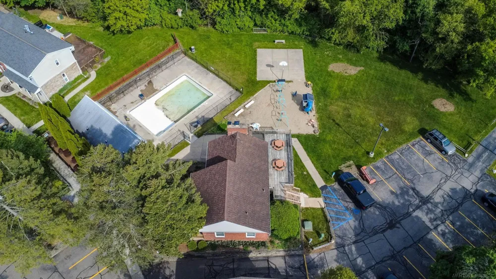 13281 Lake Point Boulevard Van Buren Charter Township, MI 48111