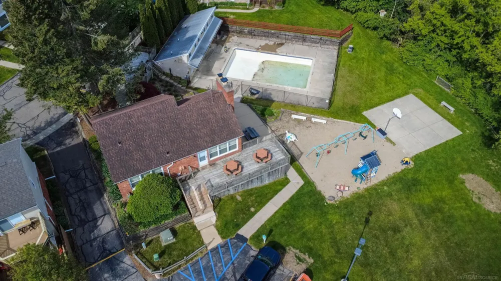 13281 Lake Point Boulevard Van Buren Charter Township, MI 48111
