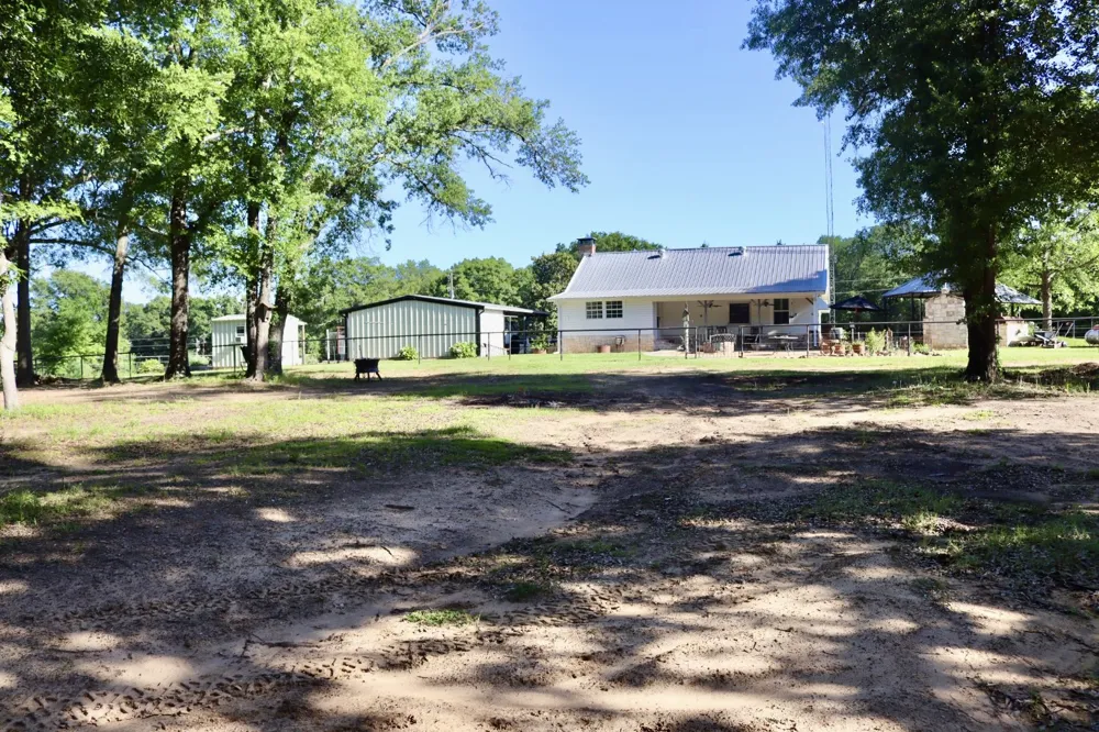 387 County Road 2101 Ivanhoe, TX 75447