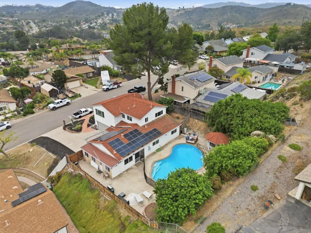 13104 Lakeview Granada Drive Lakeside, CA 92040