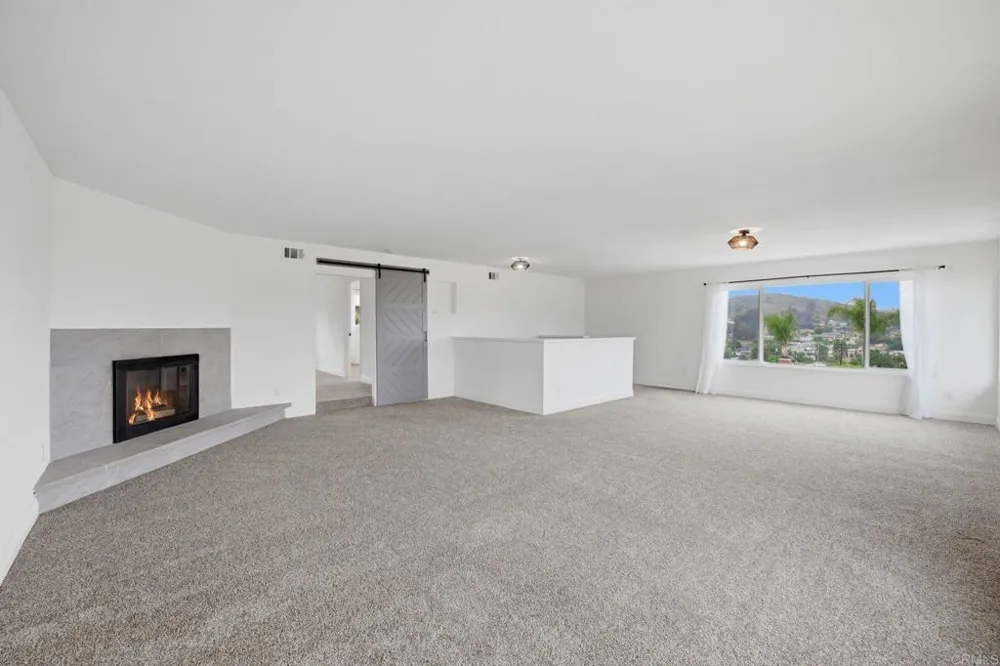 13104 Lakeview Granada Drive Lakeside, CA 92040