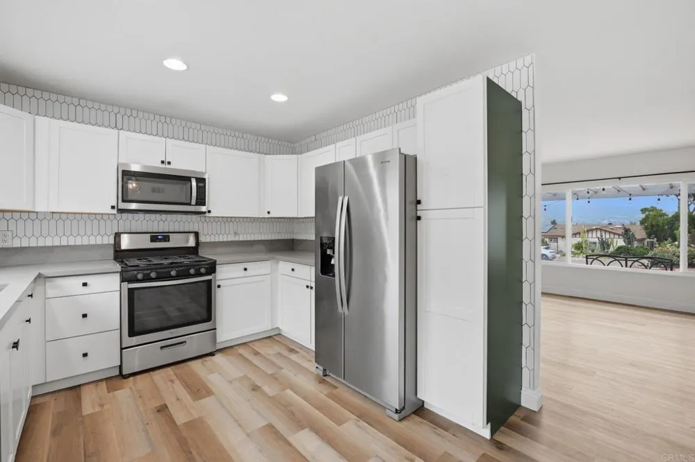 13104 Lakeview Granada Drive Lakeside, CA 92040