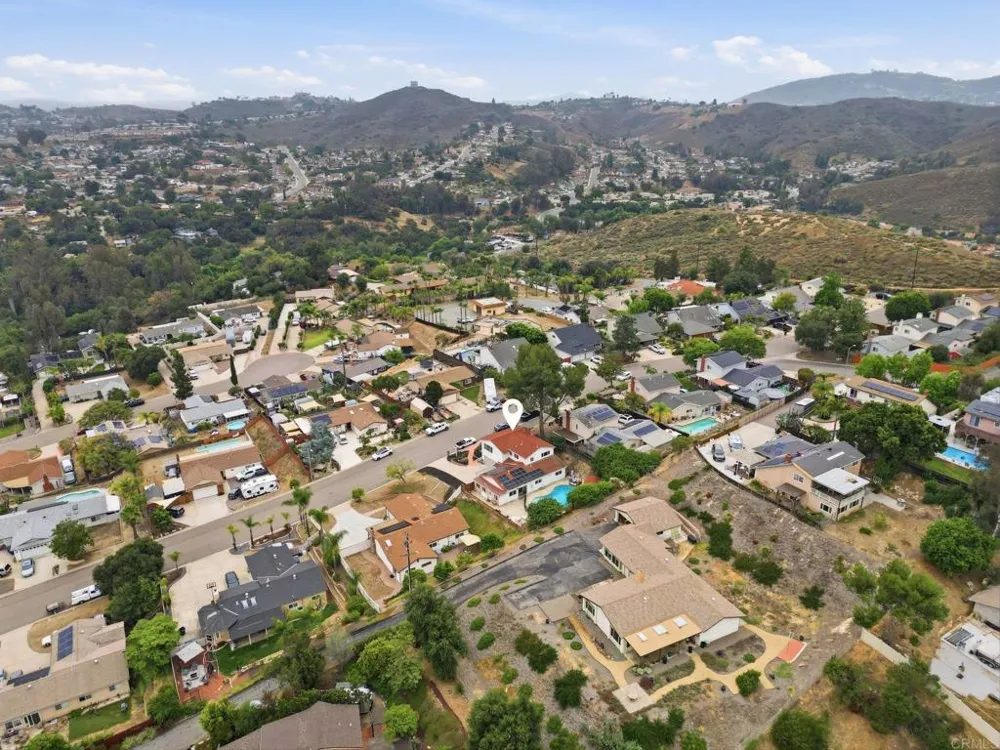13104 Lakeview Granada Drive Lakeside, CA 92040