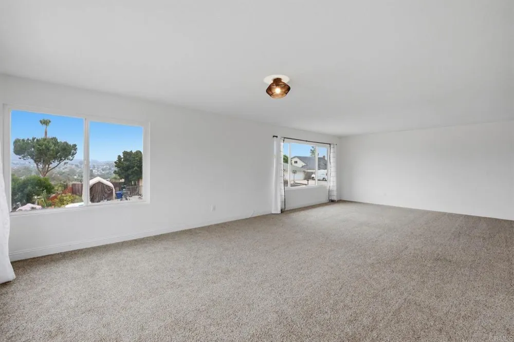13104 Lakeview Granada Drive Lakeside, CA 92040