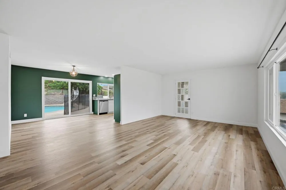 13104 Lakeview Granada Drive Lakeside, CA 92040