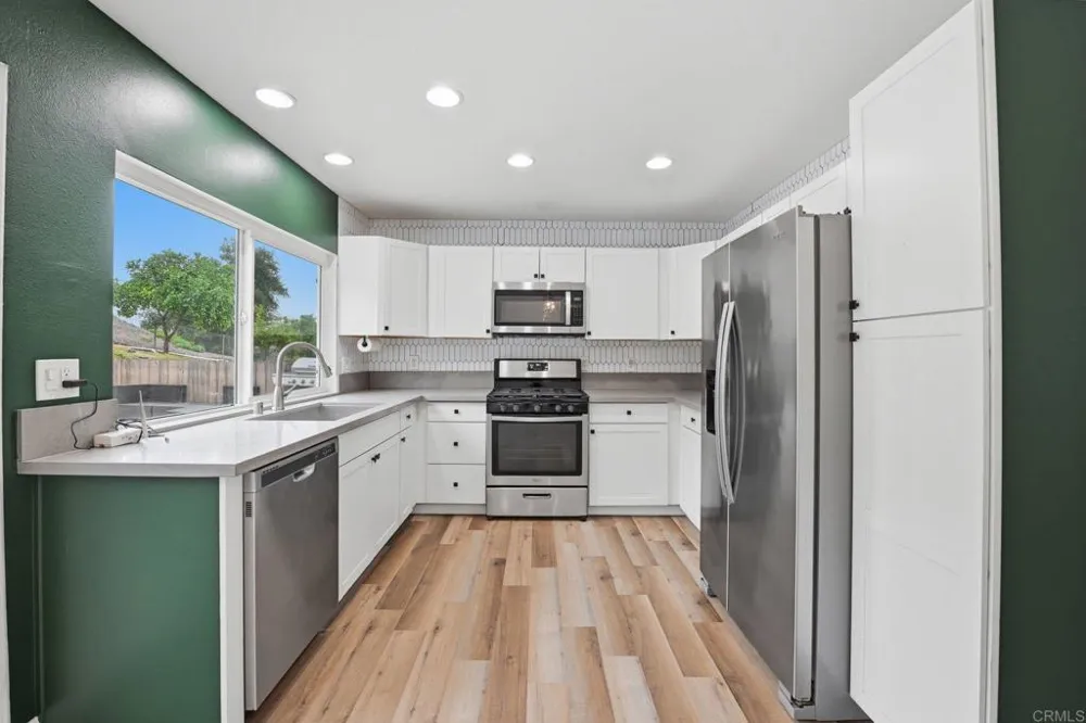 13104 Lakeview Granada Drive Lakeside, CA 92040