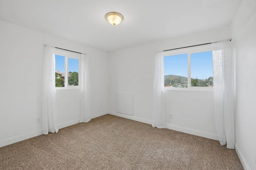 13104 Lakeview Granada Drive Lakeside, CA 92040