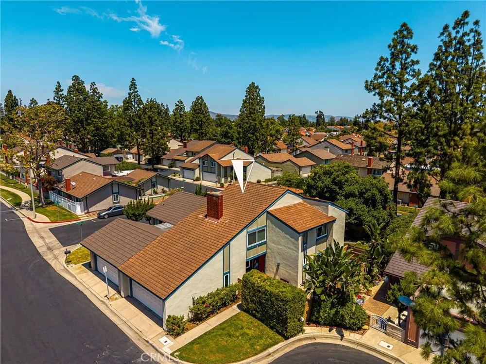306 Los Padres Lane Placentia, CA 92870