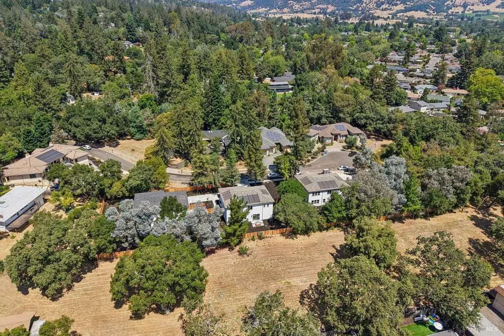 5924 Lyric Lane Santa Rosa, CA 95404