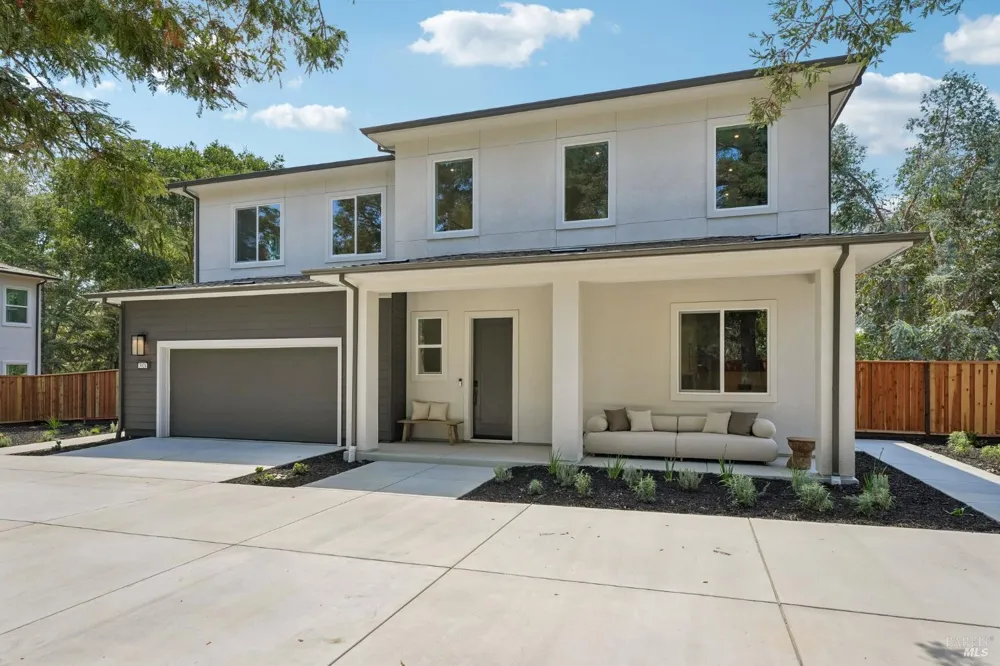 5924 Lyric Lane Santa Rosa, CA 95404