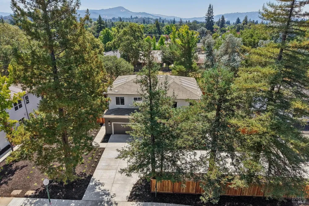 5924 Lyric Lane Santa Rosa, CA 95404