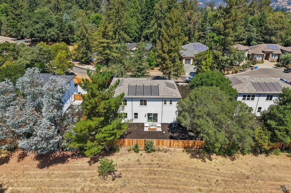 5924 Lyric Lane Santa Rosa, CA 95404