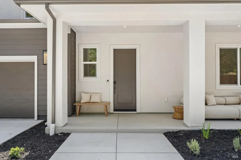 5924 Lyric Lane Santa Rosa, CA 95404