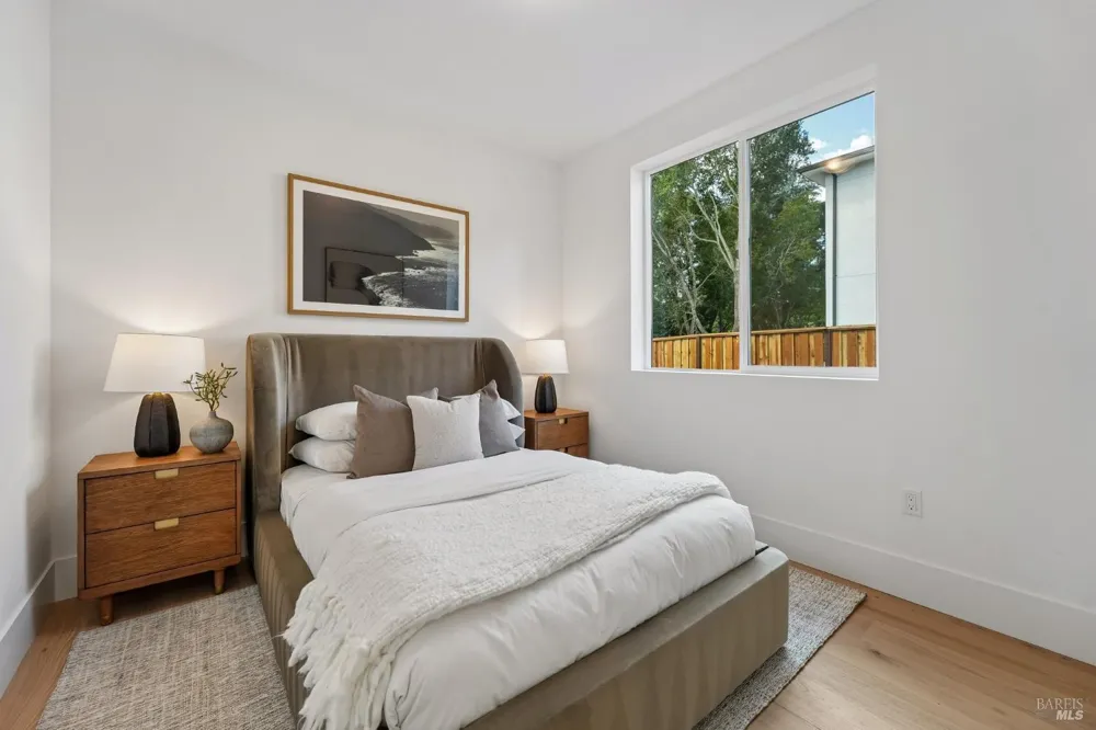 5924 Lyric Lane Santa Rosa, CA 95404