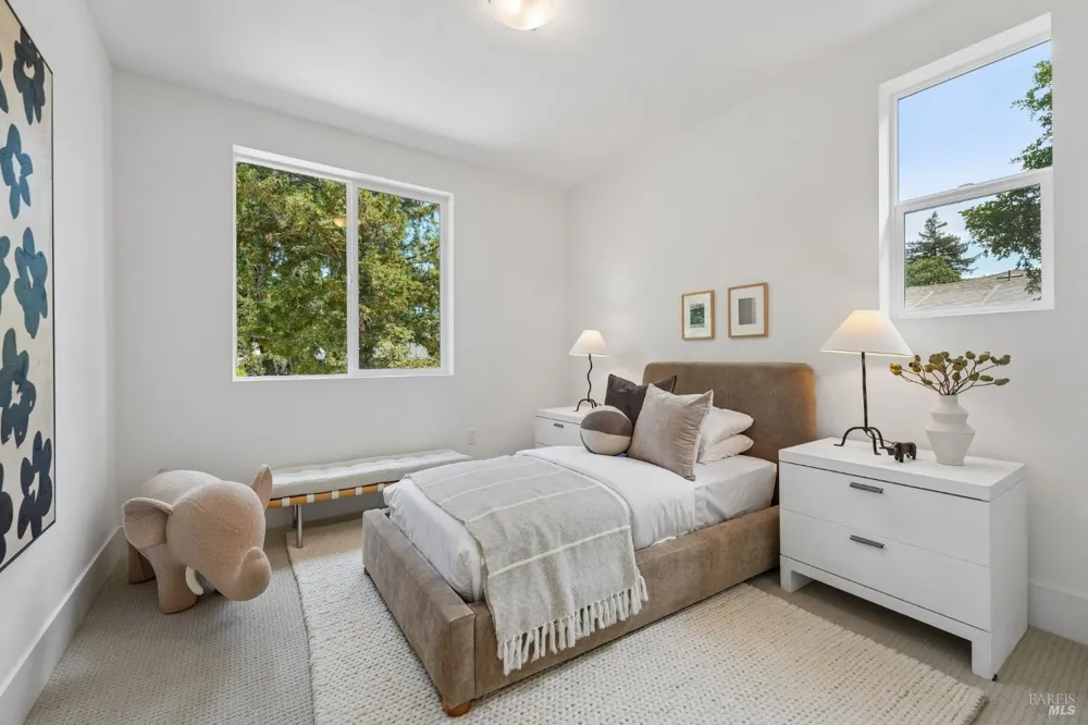 5924 Lyric Lane Santa Rosa, CA 95404