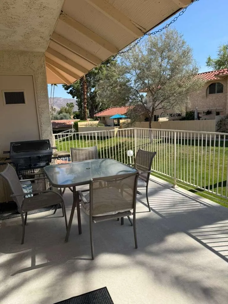 73062 Helen Moody Lane Palm Desert, CA 92260
