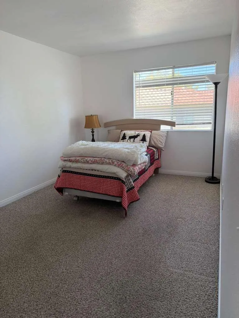 73062 Helen Moody Lane Palm Desert, CA 92260
