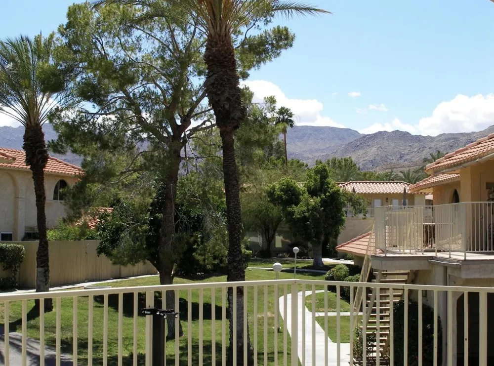 73062 Helen Moody Lane Palm Desert, CA 92260