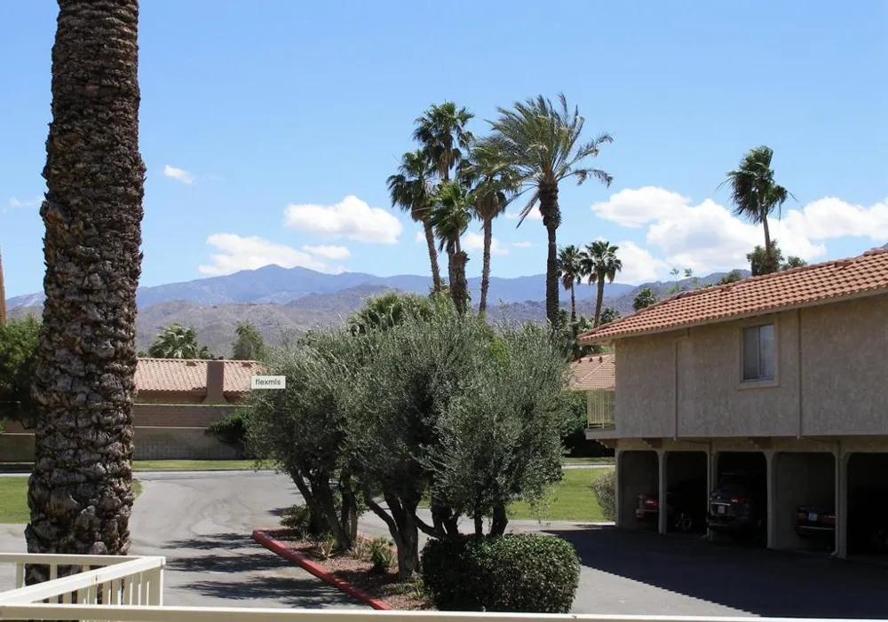 73062 Helen Moody Lane Palm Desert, CA 92260