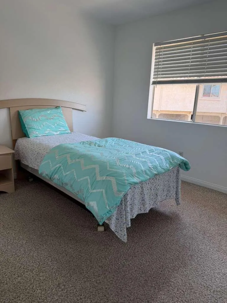 73062 Helen Moody Lane Palm Desert, CA 92260