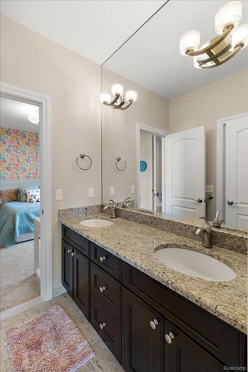 4838 Pinecrest Court Rochester City, MI 48306