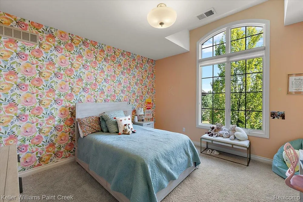 4838 Pinecrest Court Rochester City, MI 48306
