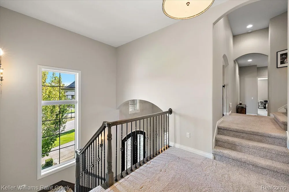 4838 Pinecrest Court Rochester City, MI 48306