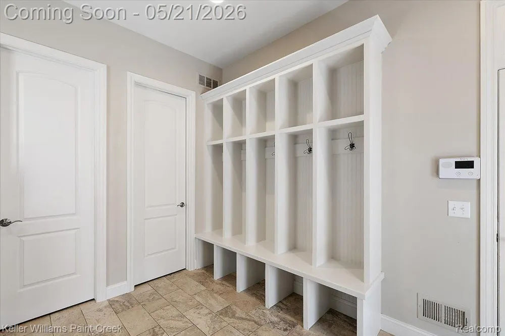 4838 Pinecrest Court Rochester City, MI 48306
