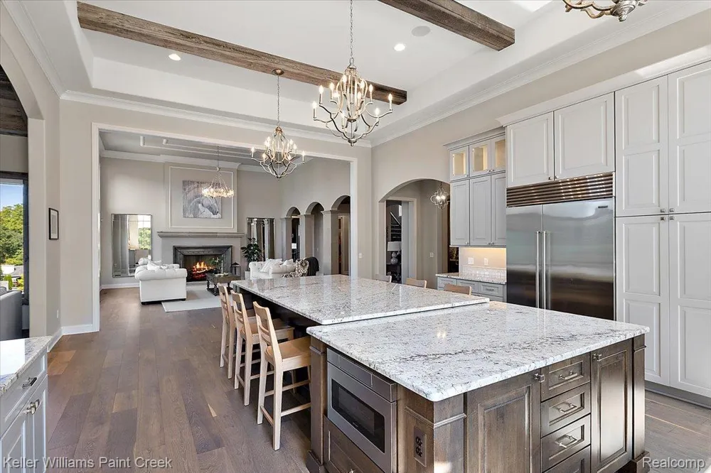 4838 Pinecrest Court Rochester City, MI 48306