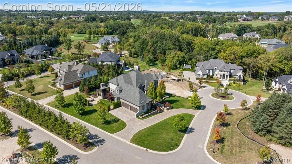 4838 Pinecrest Court Rochester City, MI 48306