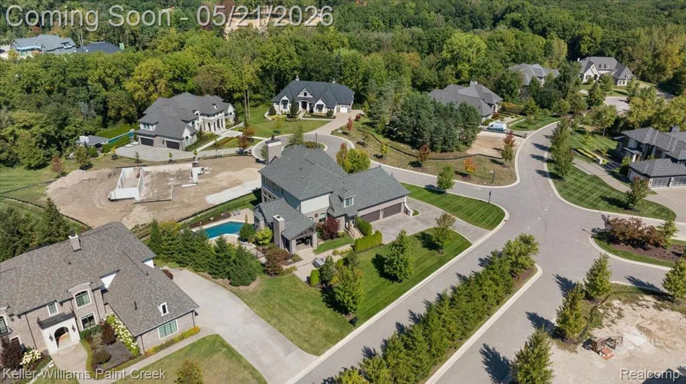 4838 Pinecrest Court Rochester City, MI 48306