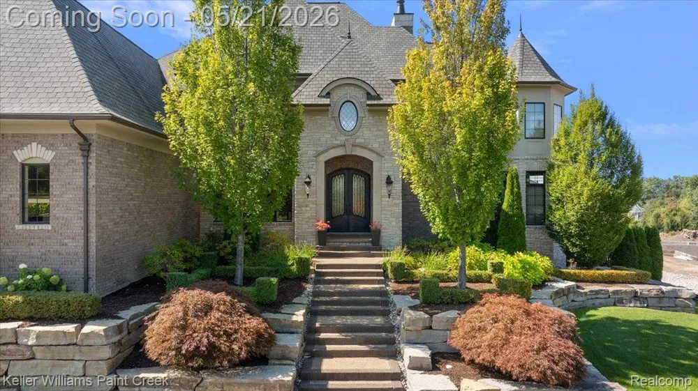 4838 Pinecrest Court Rochester City, MI 48306