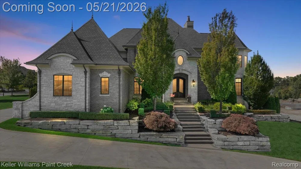 4838 Pinecrest Court Rochester City, MI 48306