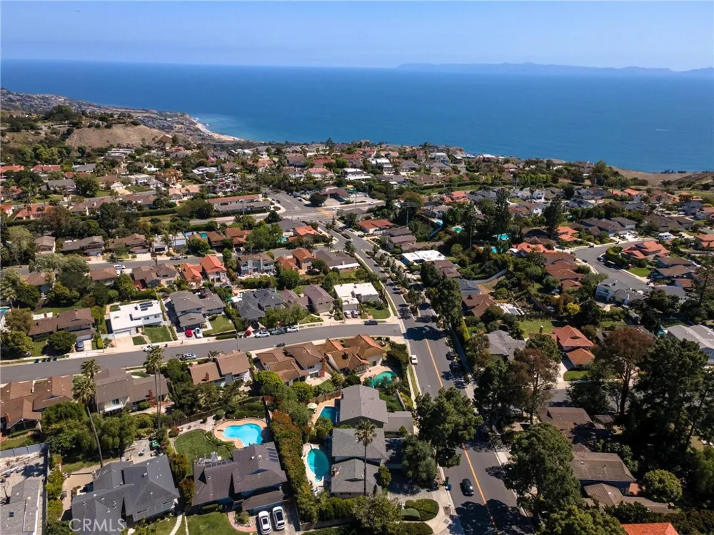 29512 Whitley Collins Rancho Palos Verdes, CA 90275