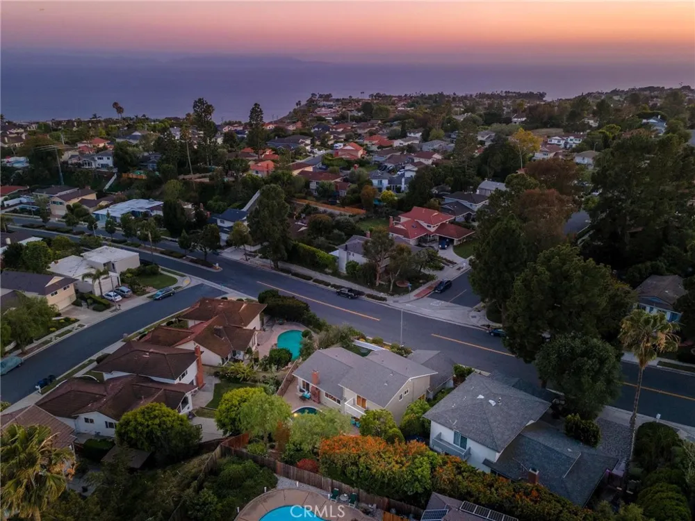 29512 Whitley Collins Rancho Palos Verdes, CA 90275