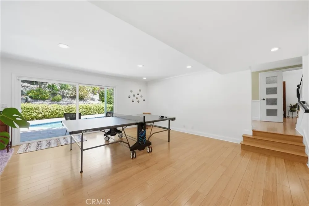 29512 Whitley Collins Rancho Palos Verdes, CA 90275