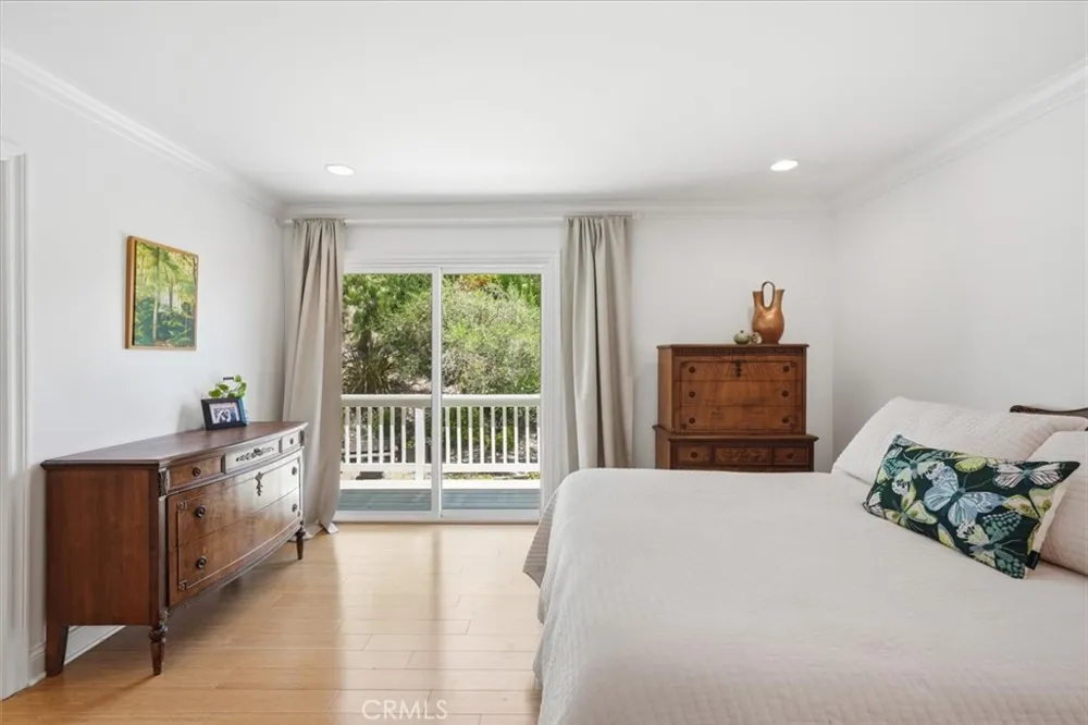 29512 Whitley Collins Rancho Palos Verdes, CA 90275