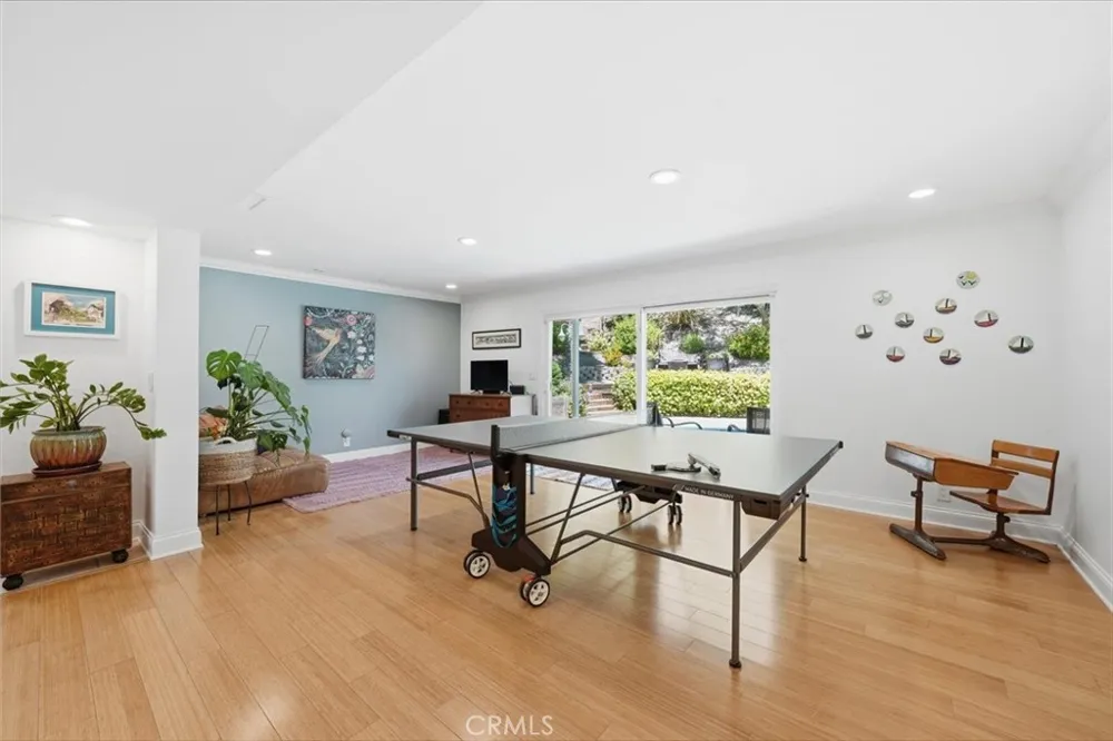 29512 Whitley Collins Rancho Palos Verdes, CA 90275