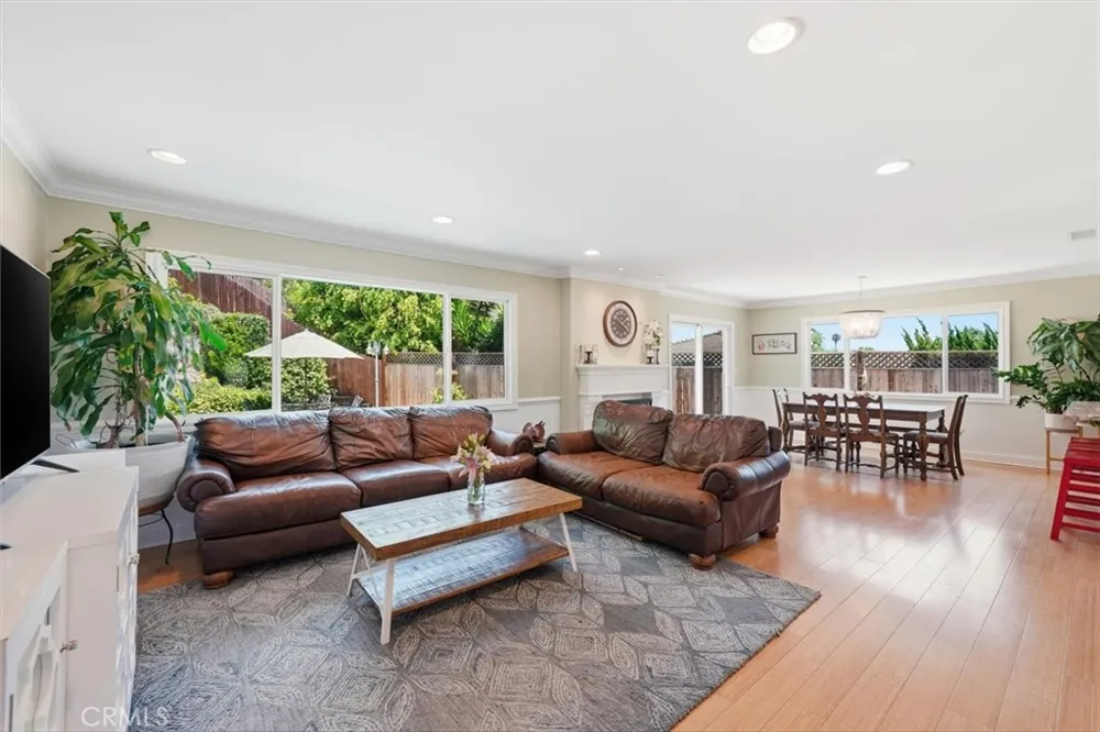 29512 Whitley Collins Rancho Palos Verdes, CA 90275