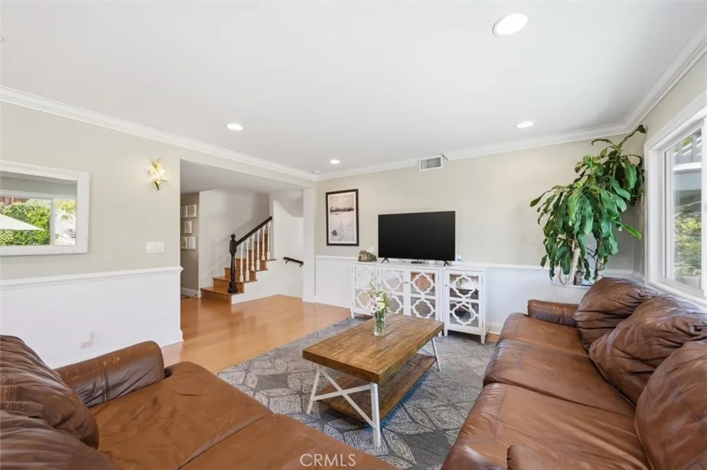 29512 Whitley Collins Rancho Palos Verdes, CA 90275