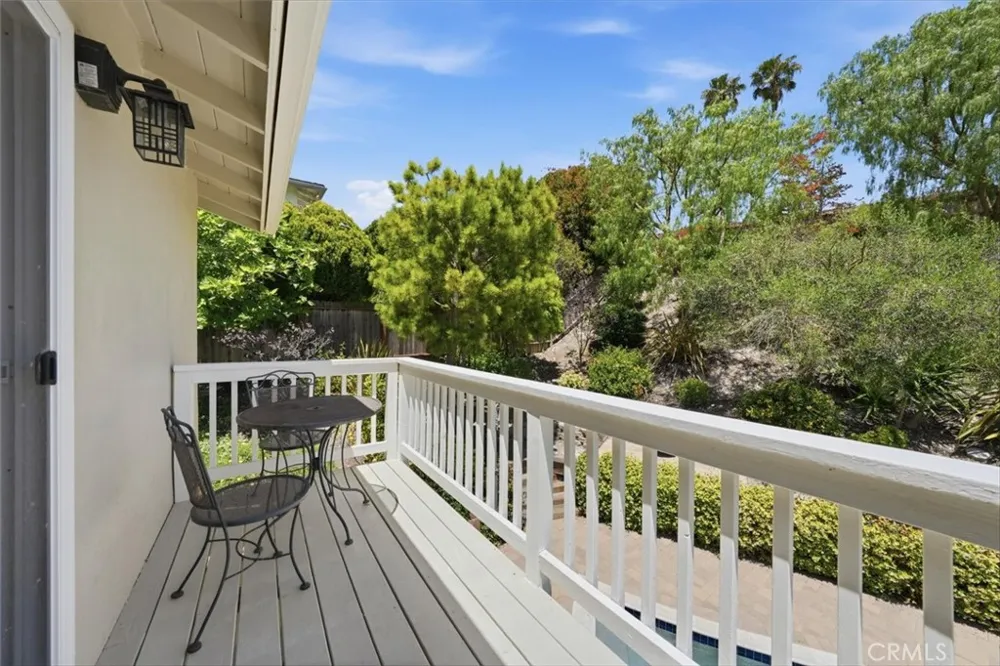 29512 Whitley Collins Rancho Palos Verdes, CA 90275