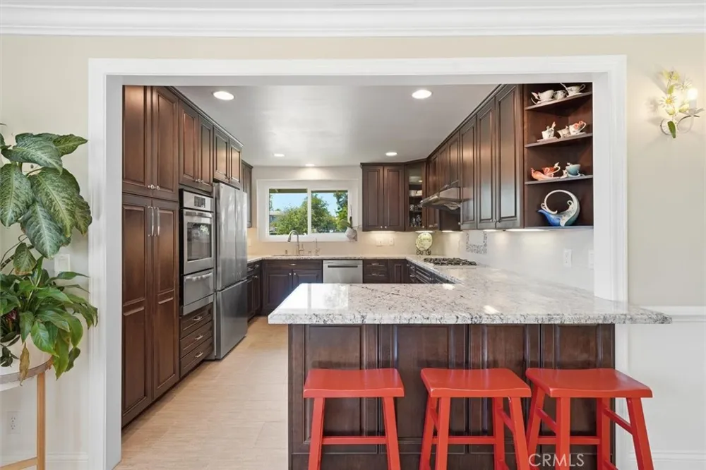29512 Whitley Collins Rancho Palos Verdes, CA 90275
