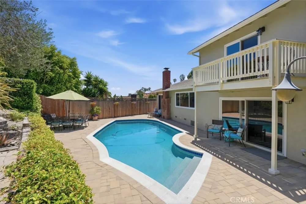 29512 Whitley Collins Rancho Palos Verdes, CA 90275