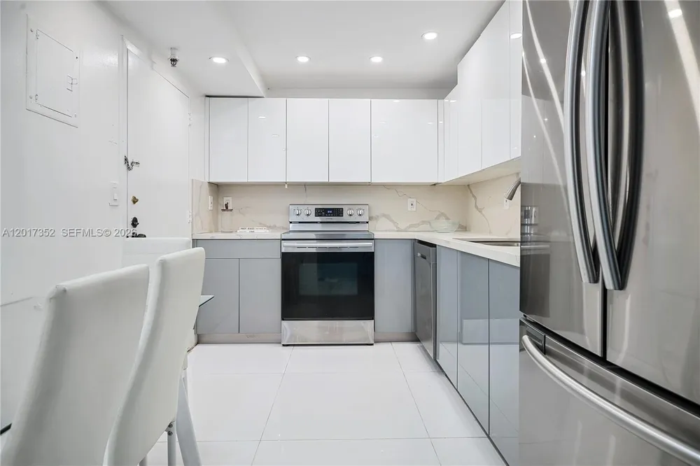 9511 Collins Ave #901 Surfside, FL 33154