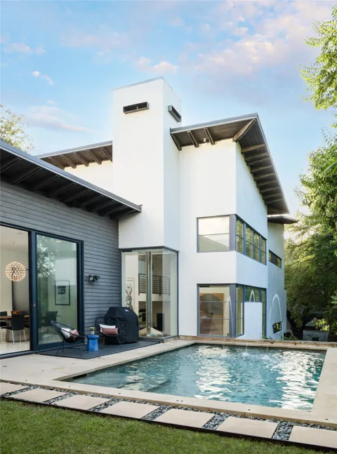 1407 Alameda Drive